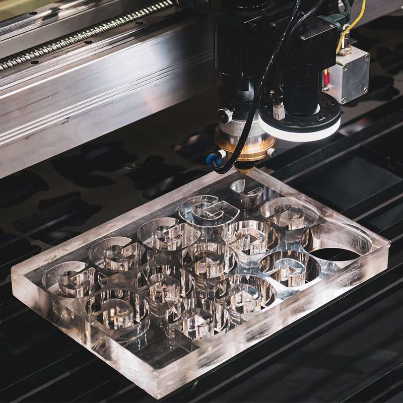 1760425230329952.jpg Acrylic laser cutting.jpg